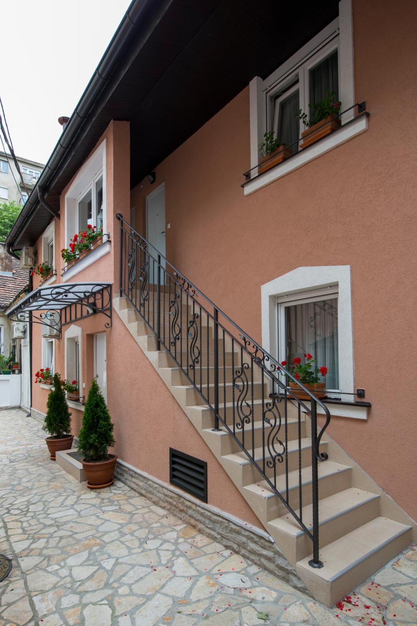Apartments Jevtic Belgrado Buitenkant foto